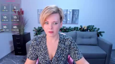 Julia online show from January 5, 2025, 12:53 pm