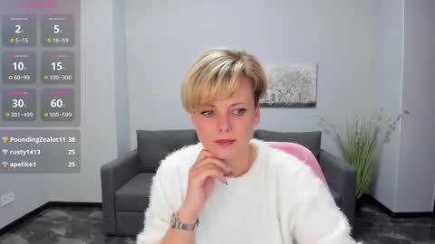 Julia online show from January 16, 2025, 3:56 pm