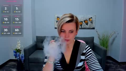 Julia online show from November 2, 2025, 6:38 am