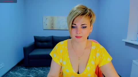 Julia online show from March 8, 2026, 7:12 am