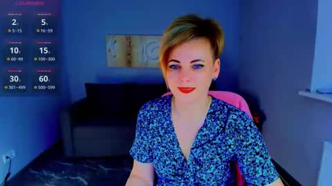 Julia online show from March 12, 2026, 1:17 pm