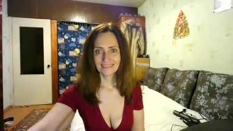 juliaa_foxi online show from February 6, 2025, 9:49 pm