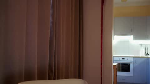 Molly online show from March 22, 2026, 2:42 pm