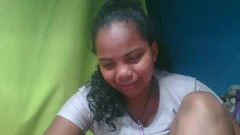 juliah02 online show from January 23, 2025, 2:17 pm