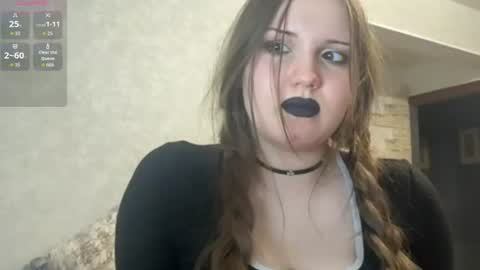 Julia online show from June 28, 2026, 5:52 pm