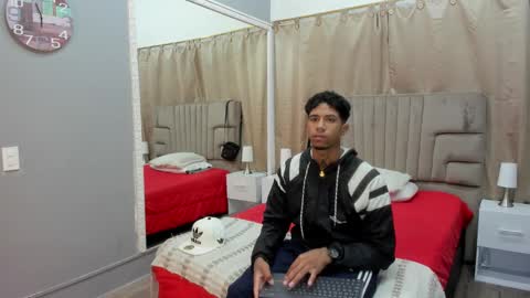 Snapshot of julian_billy chatting on February 2, 2025, 11:19 am julian billy online show from February 2, 2025, 11:19 am