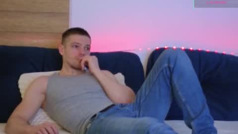 julian_turner online show from February 14, 2026, 9:39 am