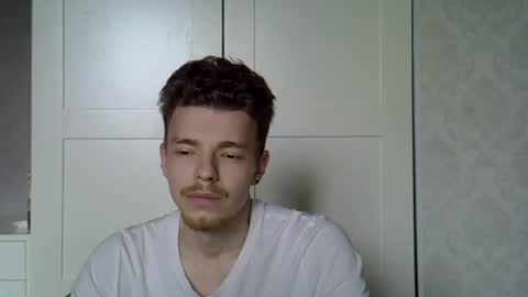 julian_velvet online show from July 6, 2026, 4:20 pm