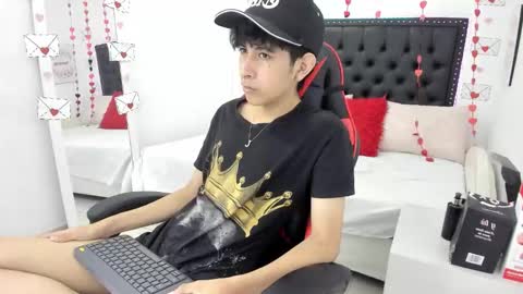 Julian online show from February 23, 2026, 7:33 pm