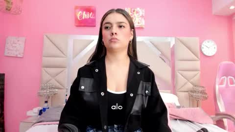 juliana_diamond_ online show from May 12, 2026, 3:03 am
