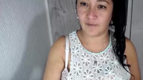 Snapshot of julianawet_25 chatting on February 28, 2026, 5:19 am julianawet_25 online show from February 28, 2026, 5:19 am