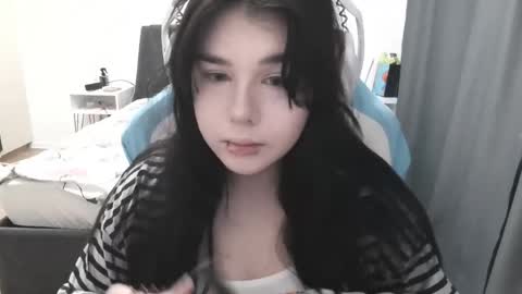 MIa online show from June 2, 2026, 10:06 am