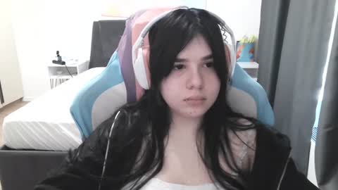 MIa online show from July 7, 2026, 1:59 pm