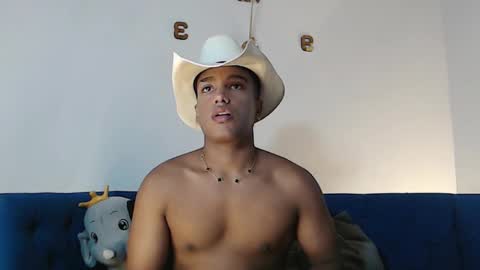 Snapshot of juliannmattius chatting on October 16, 2025, 4:19 pm Juliann online show from October 16, 2025, 4:19 pm