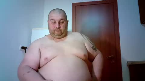 Snapshot of julianoparno chatting on March 12, 2026, 11:00 pm Juliano online show from March 12, 2026, 11:00 pm