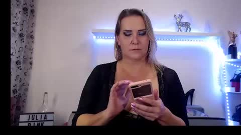 Snapshot of juliapink6 chatting on February 12, 2026, 11:00 pm Julia online show from February 12, 2026, 11:00 pm