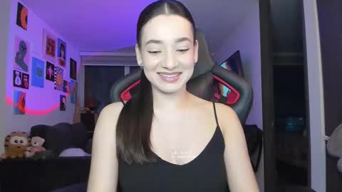 Jeimy Help me to reach 100 thumbs up online show from March 19, 2026, 12:58 am