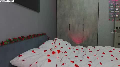 julidropp online show from February 23, 2025, 11:58 pm