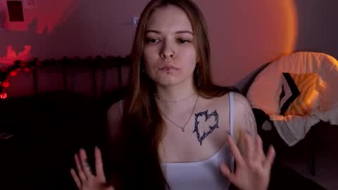 julidropp online show from April 19, 2026, 6:10 pm