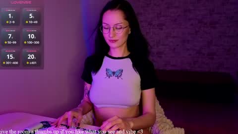 Snapshot of julie__rayls chatting on June 4, 2026, 12:44 pm see u next time 1700 UTC 0 3 online show from June 4, 2026, 12:44 pm