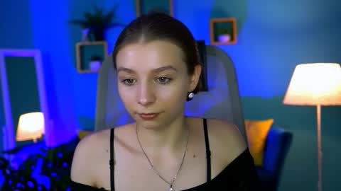 juliedaniel online show from October 24, 2025, 4:31 am