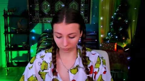 juliedaniel online show from December 18, 2025, 4:18 am