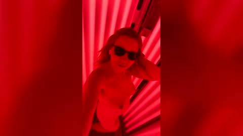 Julie Holliday online show from May 2, 2026, 5:40 pm