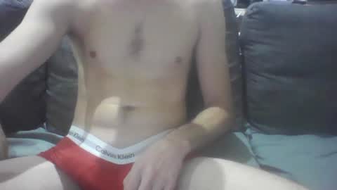 Snapshot of julien6100 chatting on October 31, 2025, 12:28 pm Juju online show from October 31, 2025, 12:28 pm