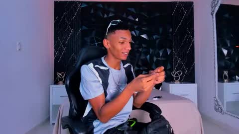 Julien online show from February 17, 2026, 12:34 pm