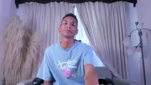 Julien online show from July 2, 2026, 12:11 pm