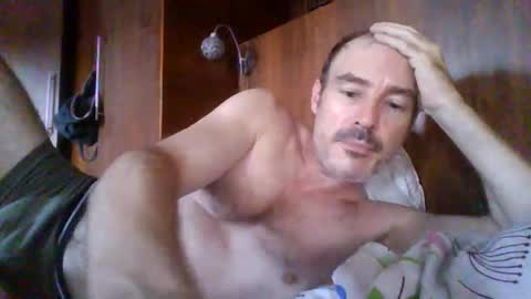 julienthefrench online show from December 14, 2025, 3:06 pm