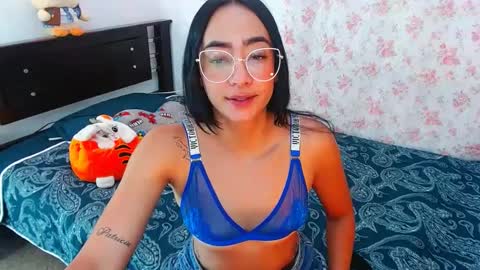 julieta art1 online show from January 14, 2025, 10:44 pm