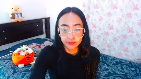 julieta art1 online show from January 15, 2025, 1:56 am