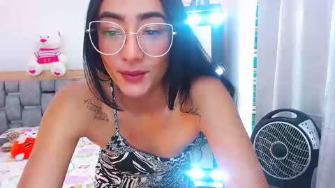 julieta art1 online show from February 12, 2025, 10:15 pm