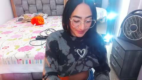 julieta art1 online show from February 18, 2025, 9:20 pm