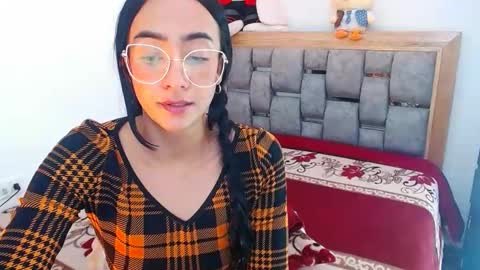 julieta art1 online show from February 22, 2025, 10:42 pm