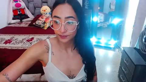 julieta art1 online show from March 10, 2025, 1:23 am