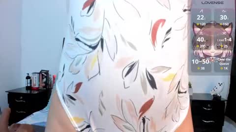 Snapshot of julieta_coopeer_ chatting on March 11, 2025, 9:56 am Julieta online show from March 11, 2025, 9:56 am