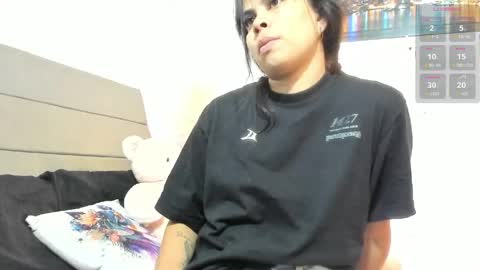 Snapshot of julieta_coopeer_ chatting on May 31, 2026, 10:33 am Julieta online show from May 31, 2026, 10:33 am