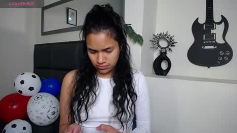 Snapshot of julieta_parker7 chatting on June 17, 2026, 1:41 am Julieta online show from June 17, 2026, 1:41 am