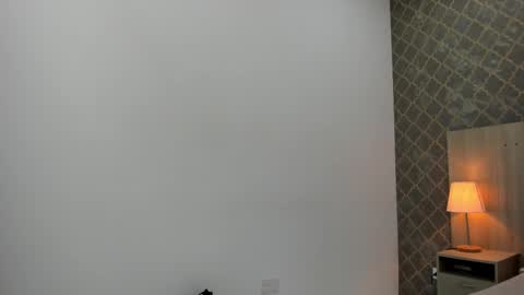 Julieta Robertson online show from February 9, 2026, 3:32 am