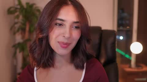 julieta_valencia online show from June 10, 2026, 1:06 am