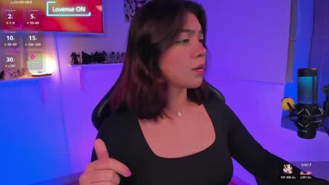 Snapshot of julietariverss chatting on April 16, 2026, 9:43 am Julieta online show from April 16, 2026, 9:43 am