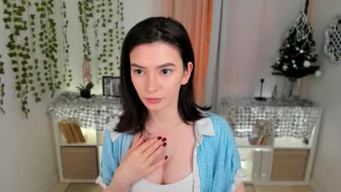 Julieta or Jully online show from December 18, 2025, 9:10 pm
