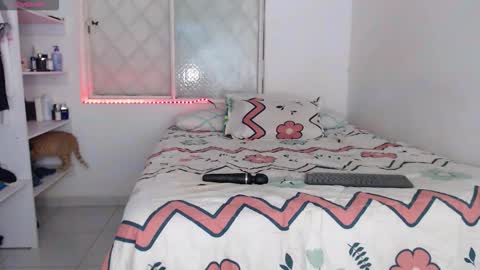 Snapshot of julieth_spencer1 chatting on January 16, 2026, 1:37 pm Julieta online show from January 16, 2026, 1:37 pm