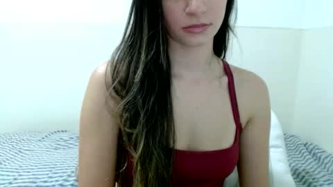 julietolentino_silva online show from September 21, 2025, 7:48 pm