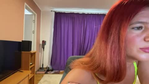 Snapshot of julietterosie chatting on June 22, 2026, 8:22 am Rose online show from June 22, 2026, 8:22 am