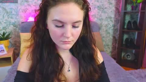 Snapshot of julietvelour chatting on November 10, 2025, 2:38 pm Julia online show from November 10, 2025, 2:38 pm