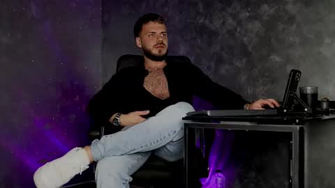 JULiUS   online show from November 16, 2025, 6:57 pm