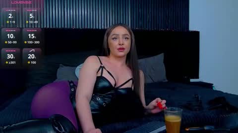 Julia online show from February 21, 2026, 6:20 pm